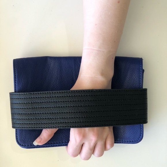 Royal blue and black clutch wristlet, gold accents - Picture 3 of 5